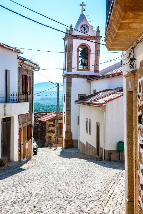 Casa Da Nora Bed & Breakfast Salgueiro do Campo Exterior photo